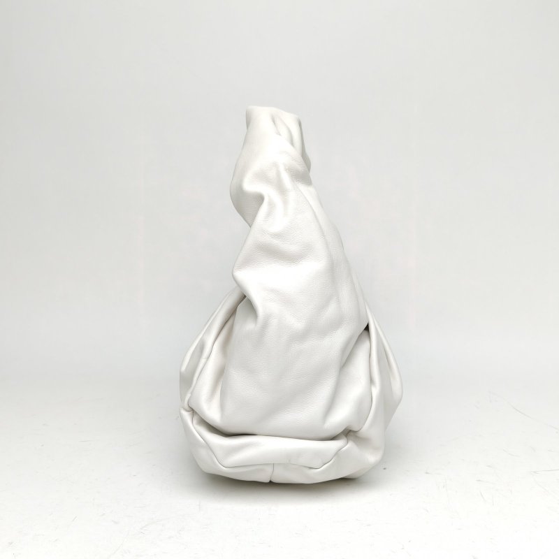 BOTTEGA VENETA Pouch雲朵包Shoulder中號36白色牛皮肩背包-1