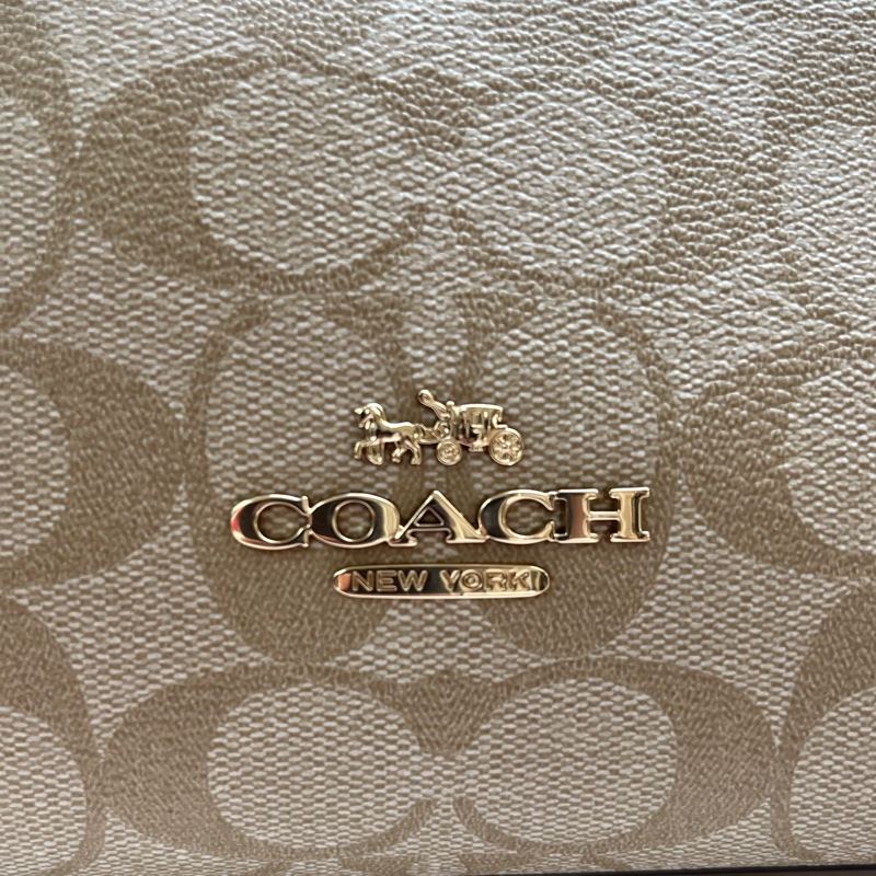 蔻馳Coach Laurel 31流浪包 淺卡其色-1