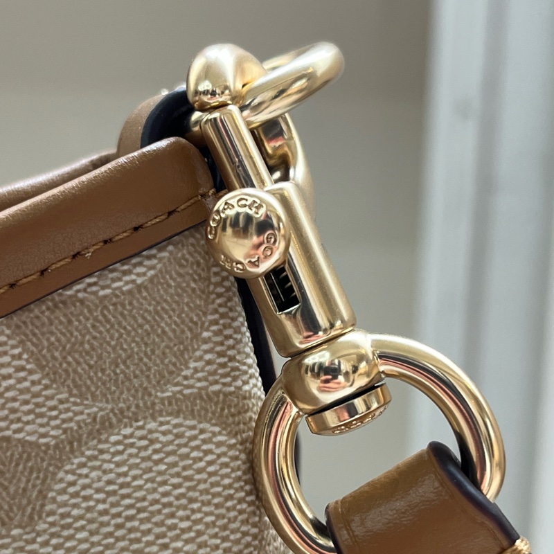 蔻馳Coach Laurel 31流浪包 淺卡其色-2