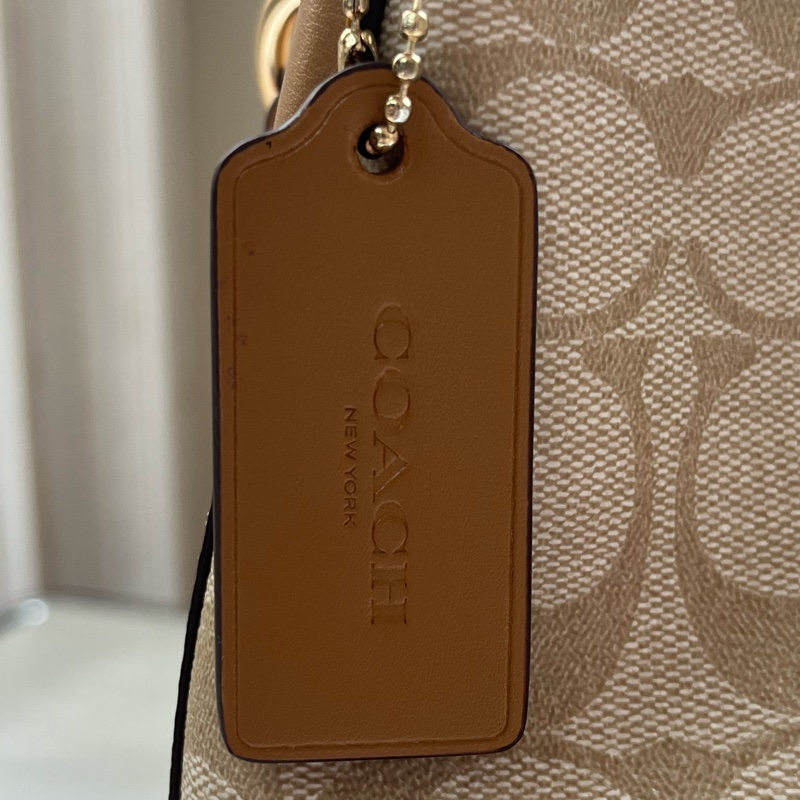 蔻馳Coach Laurel 31流浪包 淺卡其色-3