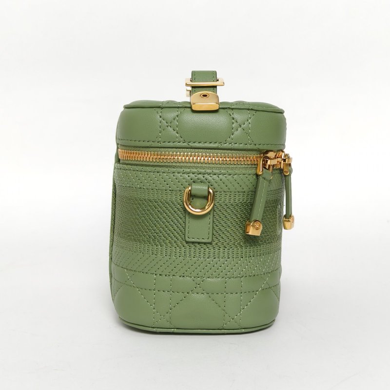 DIOR DiortravelVanity化妝包小號綠色羊皮金扣肩背包-1