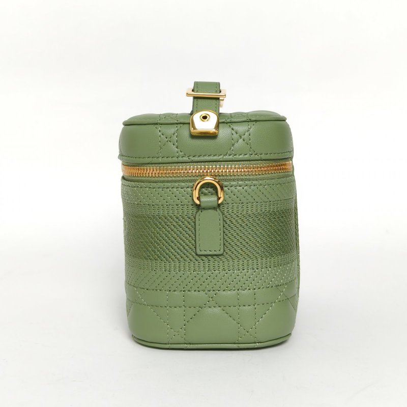 DIOR DiortravelVanity化妝包小號綠色羊皮金扣肩背包-3