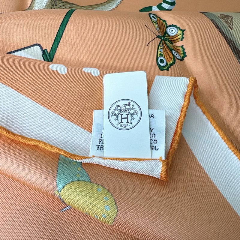 HERMES 全新Story馬戲團故事絲巾-4