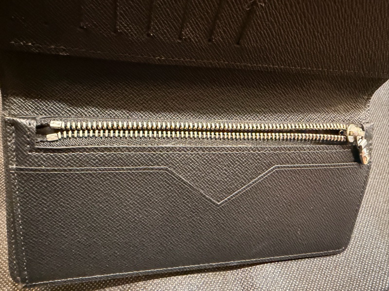 LV Alexander 黑灰棋盤格8格拉鏈零錢袋對折長夾-26