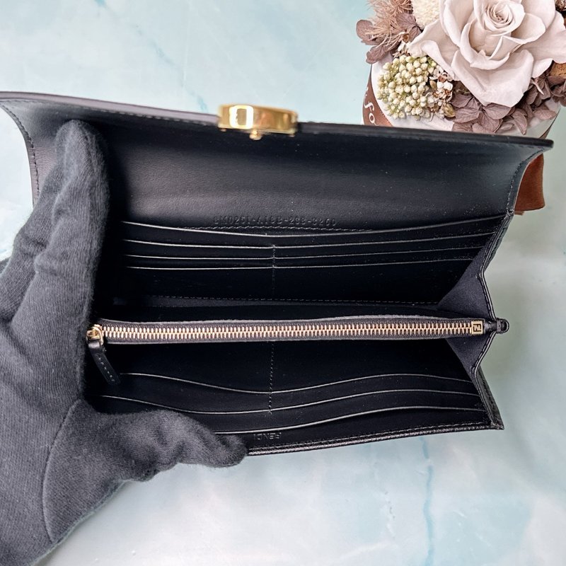 FENDI 黑金信封長夾-5