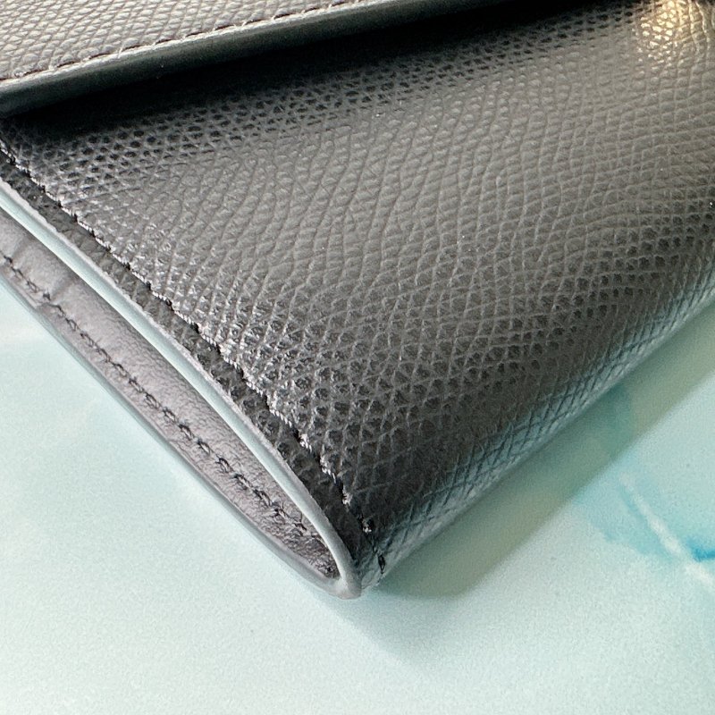 FENDI 黑金信封長夾-8