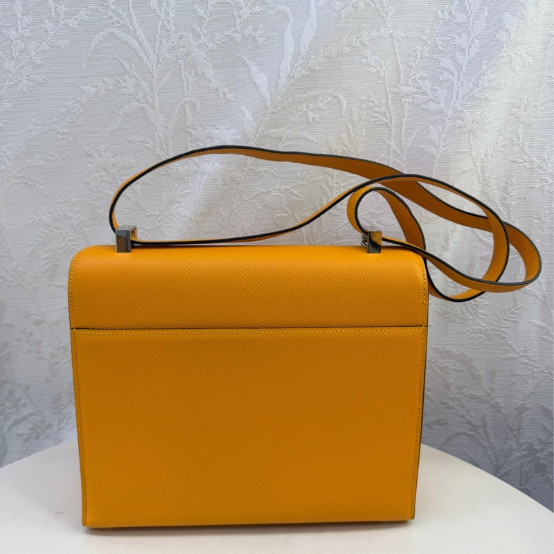 這款手袋是Hermès 的Verrou 21，採用了標誌性的門閂鎖-8