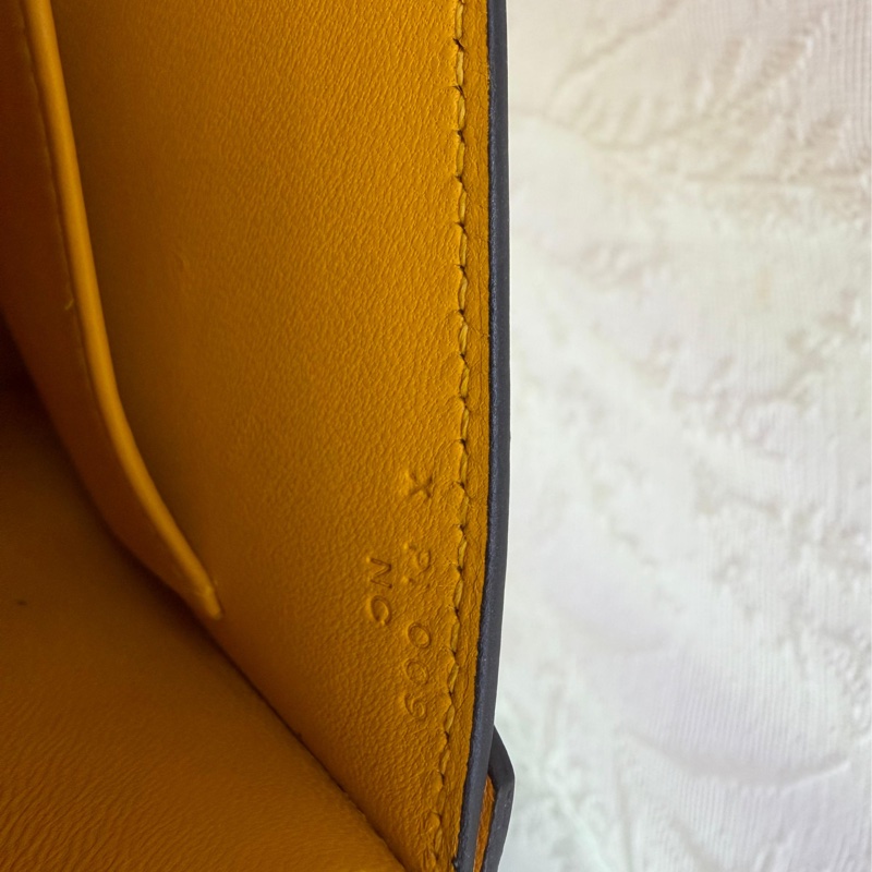 這款手袋是Hermès 的Verrou 21，採用了標誌性的門閂鎖-11