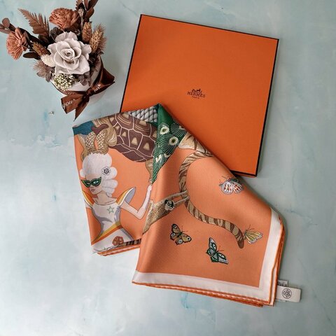 HERMES 全新馬戲團故事絲巾
