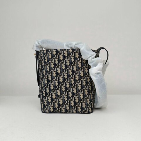 DIOR 墨藍色帆布金扣2025Diorstar水桶包小號肩背包