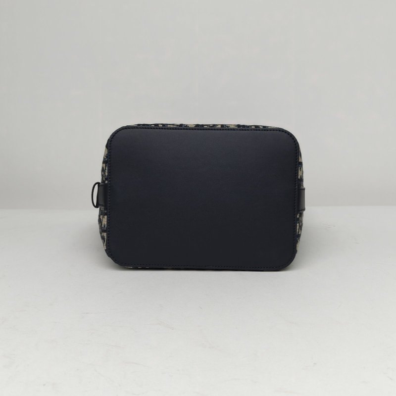 DIOR 墨藍色帆布金扣2025Diorstar水桶包小號肩背包-4