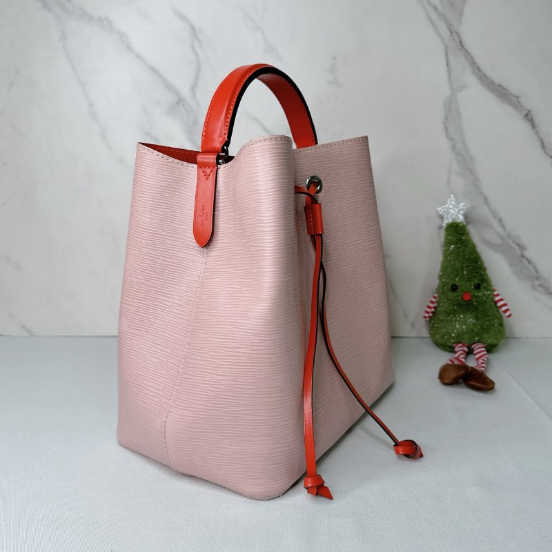 LV EPI水波紋水桶包-3