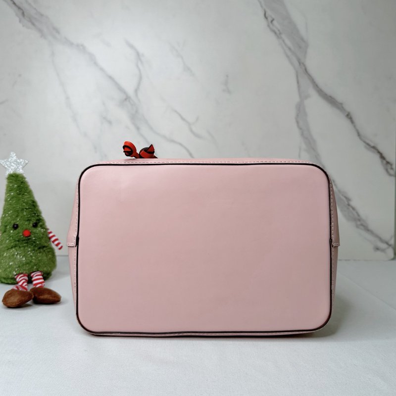 LV EPI水波紋水桶包-7