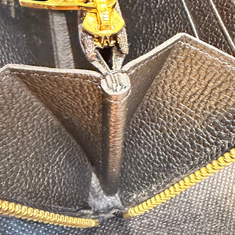 LV clemence 8卡黑牛皮長夾-12