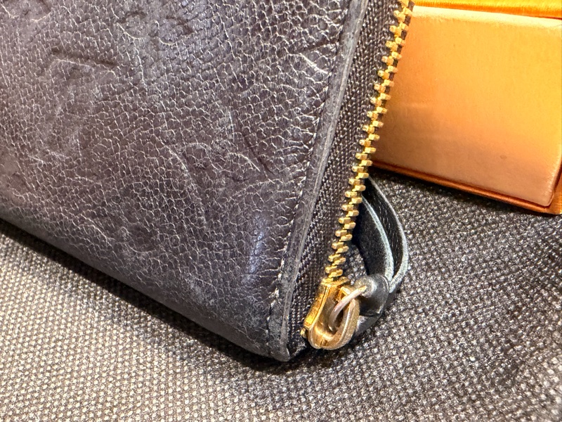 LV clemence 8卡黑牛皮長夾-15