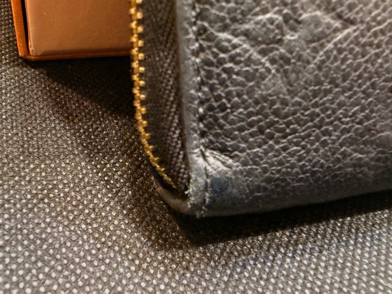 LV clemence 8卡黑牛皮長夾-18