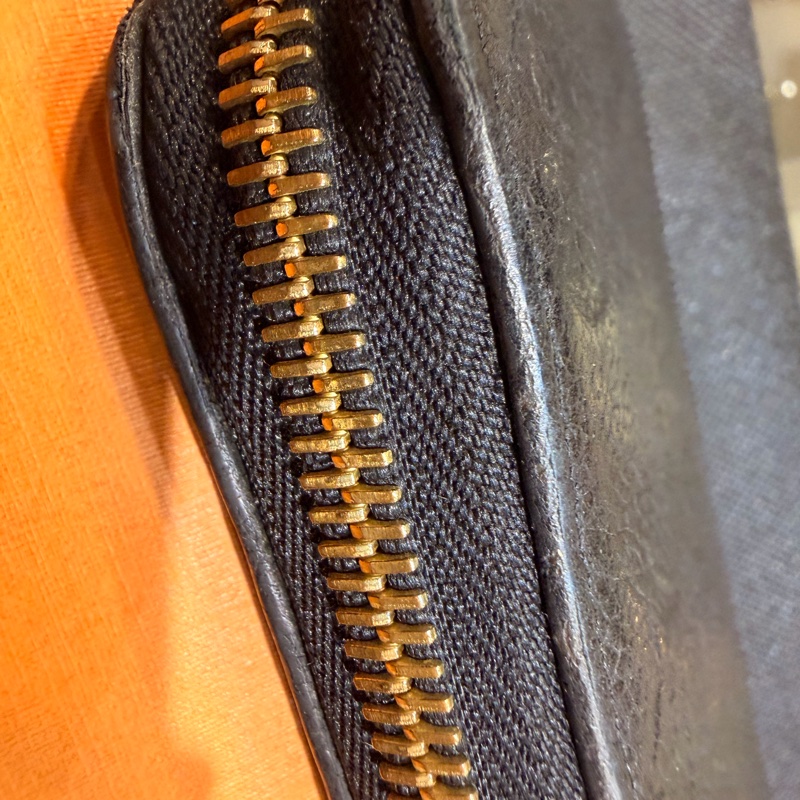 LV clemence 8卡黑牛皮長夾-32