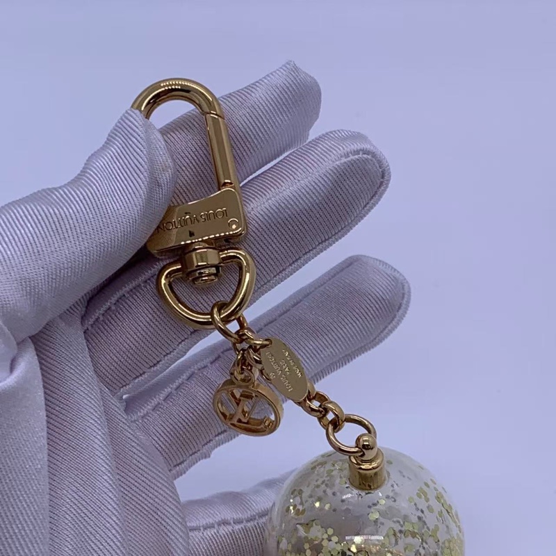 二手 LV 水晶球鑰匙扣，正常使用痕跡，如圖-3