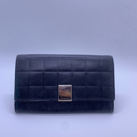 二手 Chanel 錢包，磨損如圖