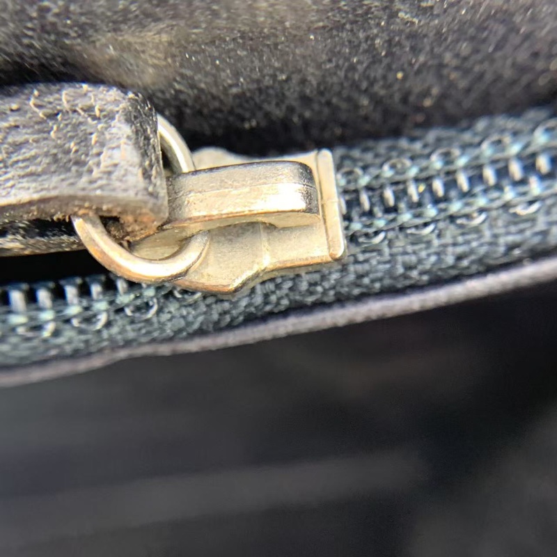 二手 Chanel 錢包，磨損如圖-18