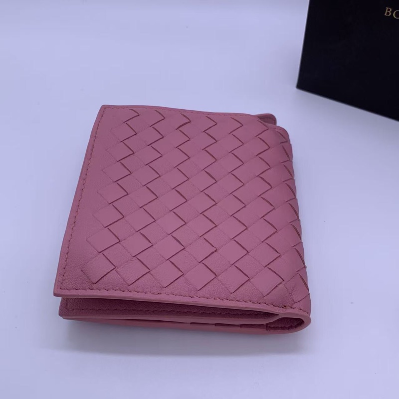 二手 bv 短款粉色錢包，配件盒子，成色如圖-2