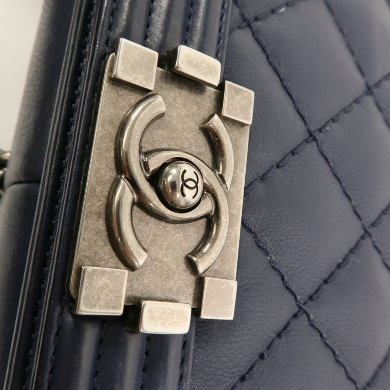 CHANEL 牛皮皮革Boy 25鏈帶肩背袋-8