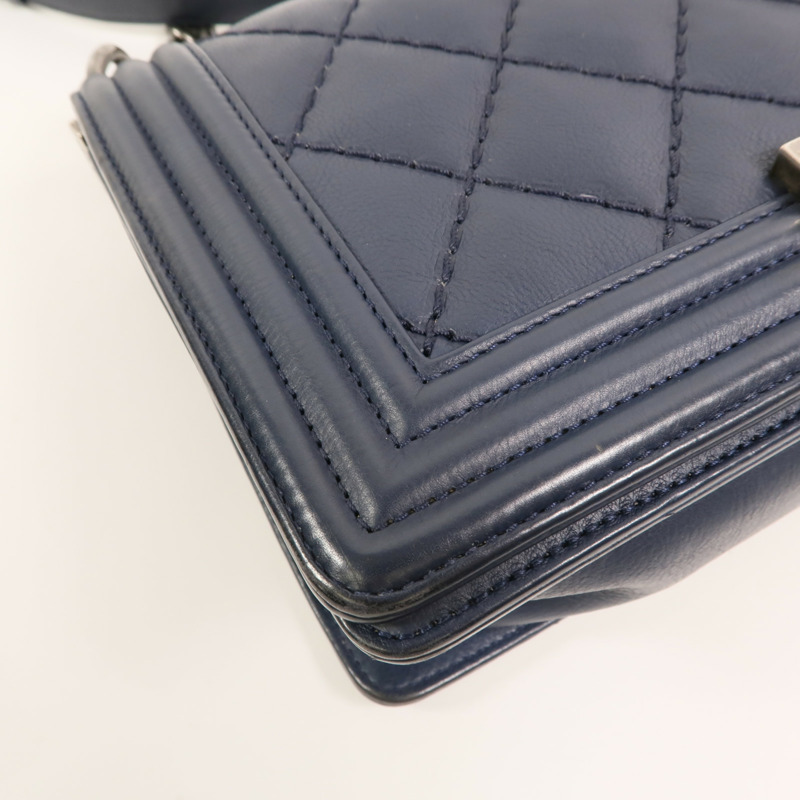 CHANEL 牛皮皮革Boy 25鏈帶肩背袋-13