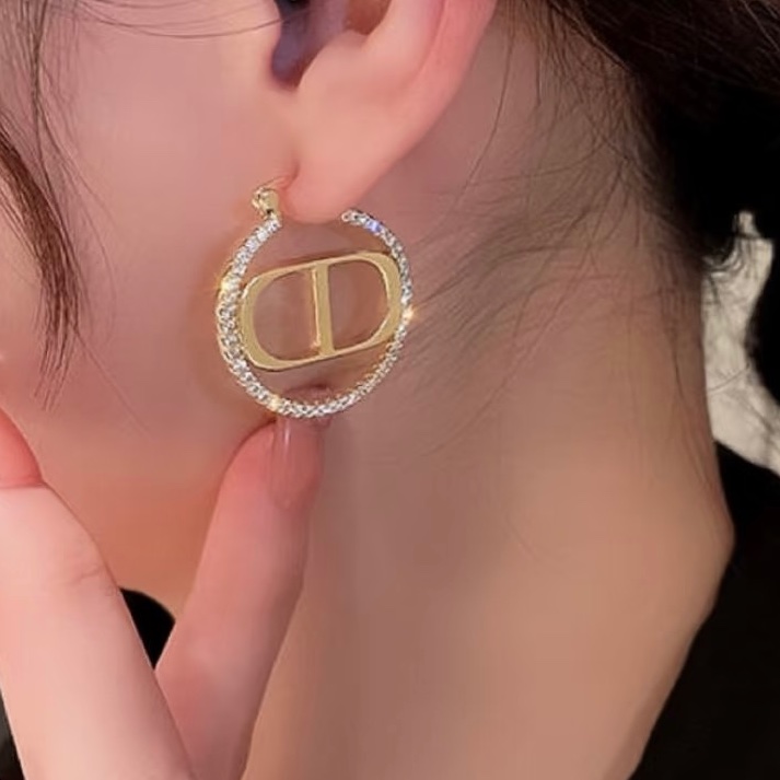 DIOR金色CD鑲鑽針式耳環-1