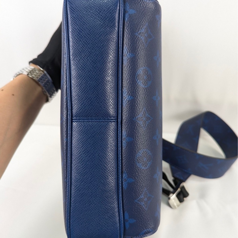 莉亞精品♡ LV 藍老花拼皮郵差包 二手-3
