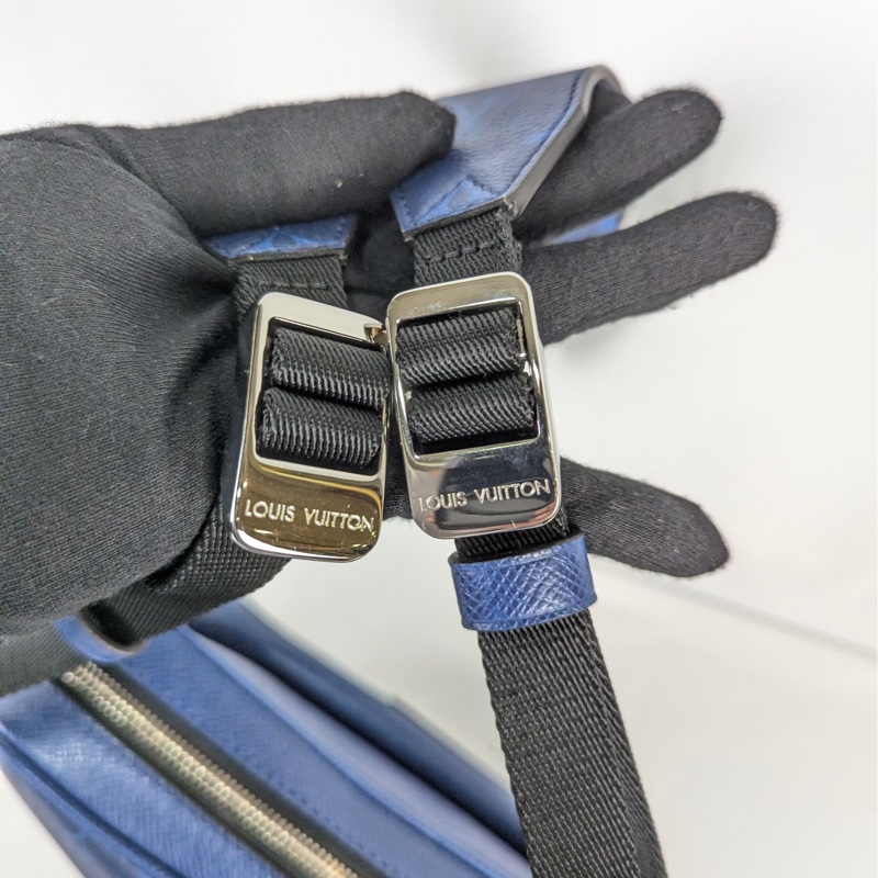 莉亞精品♡ LV 藍老花拼皮郵差包 二手-11