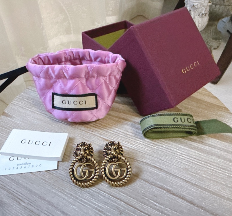 GUCCI 仿舊 古銅金色 經典GG獅頭 夾式耳環. 沒有耳洞的福音-2