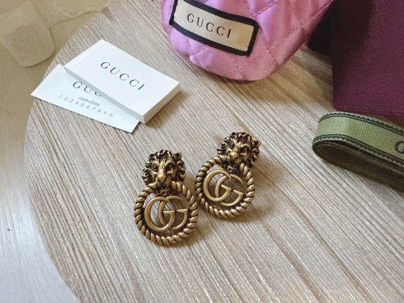 GUCCI 仿舊 古銅金色 經典GG獅頭 夾式耳環. 沒有耳洞的福音-5