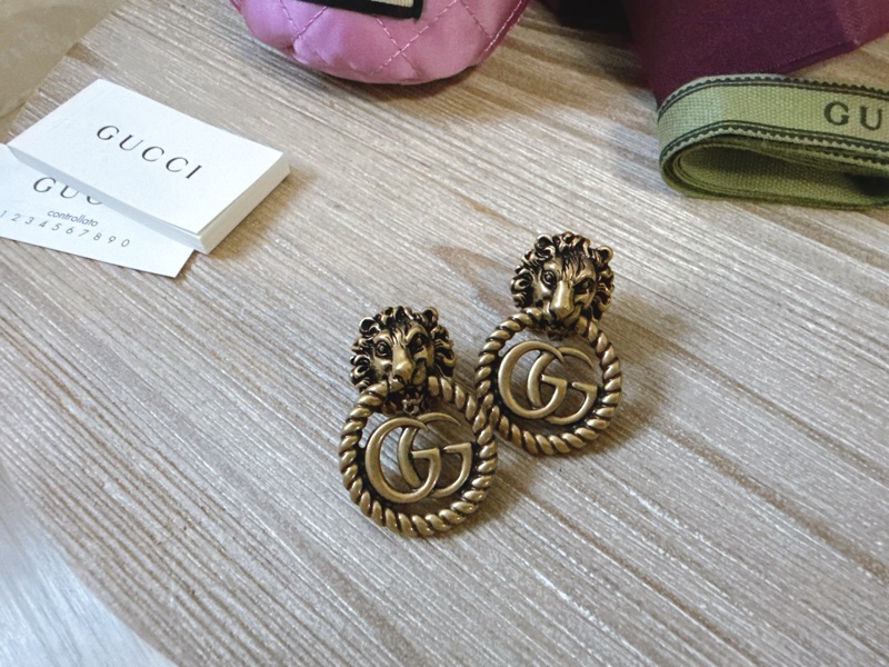 GUCCI 仿舊 古銅金色 經典GG獅頭 夾式耳環. 沒有耳洞的福音-11