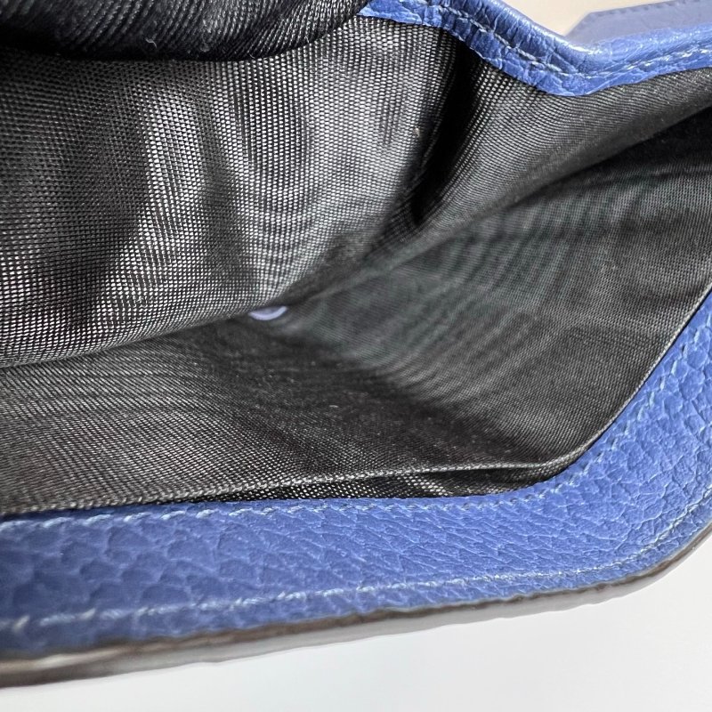 GUCCI  藍黑對開短夾-6