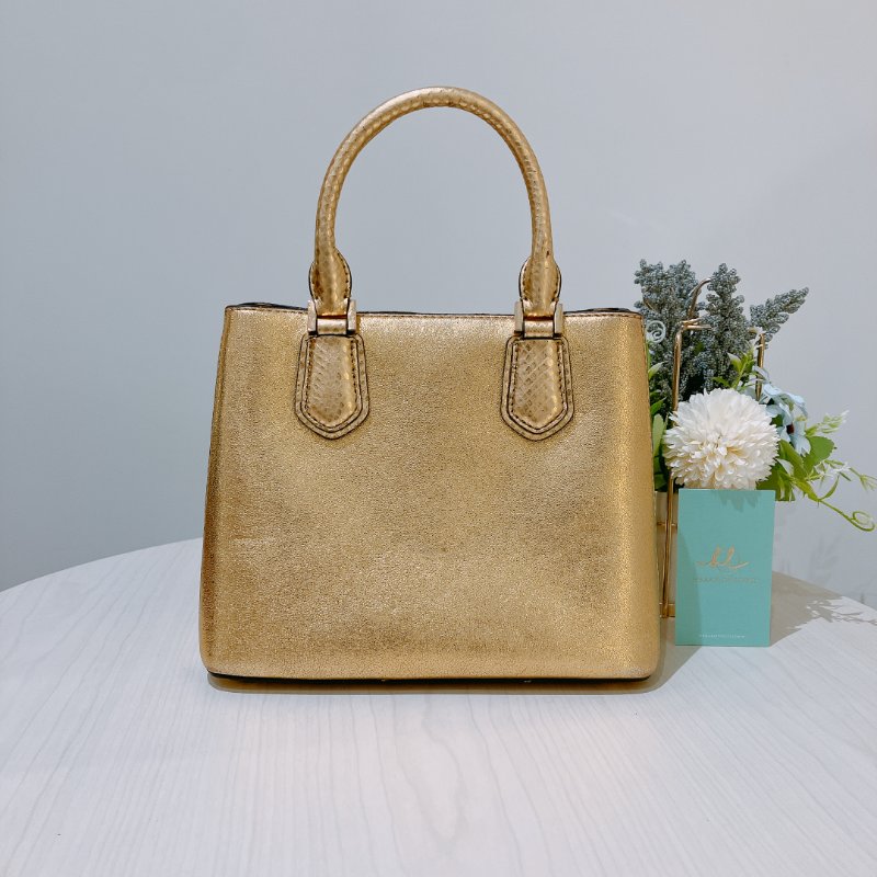 TK2007	Michael Kors Handbag 24cm Gold X GHW Leather With Lock Charm-1