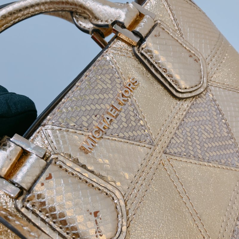 TK2007	Michael Kors Handbag 24cm Gold X GHW Leather With Lock Charm-9