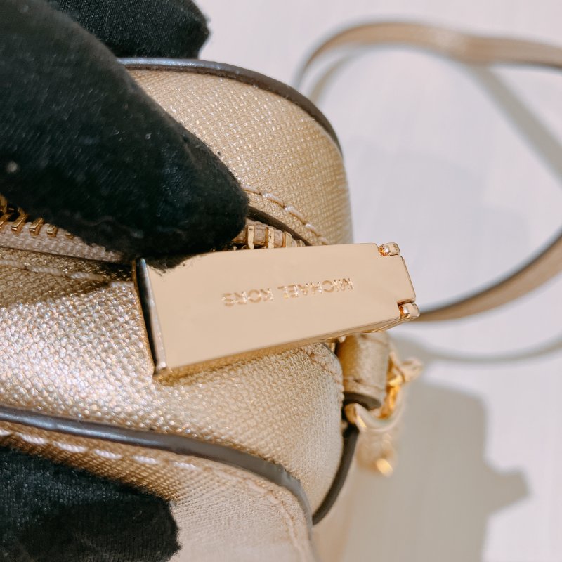 TK2008	Michael Kors Shoulder Bag Gold X GHW Leather-13