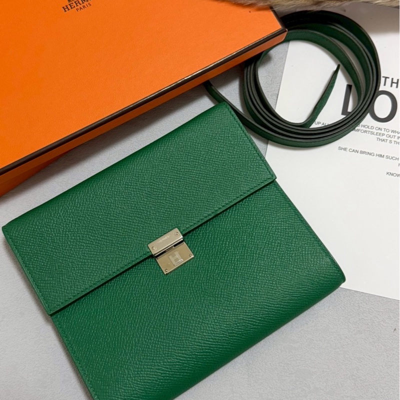 愛馬仕入門款woc Clic 16絲絨綠-0