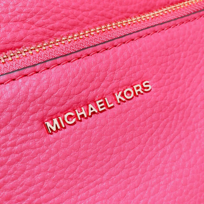 TK2009	Michael Kors Backpack Leather Pebble X GHW-24