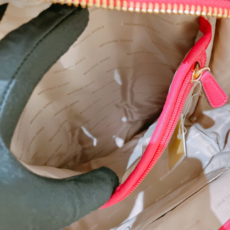 TK2009	Michael Kors Backpack Leather Pebble X GHW-26