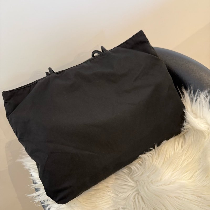 PRADA 尼龍托特包-1