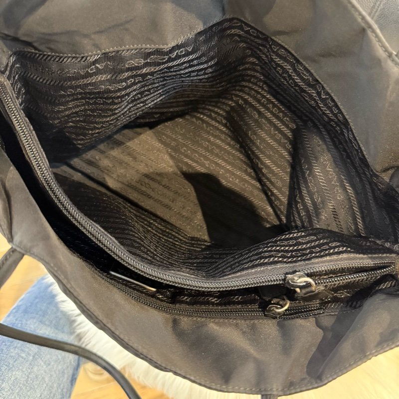 PRADA 尼龍托特包-4