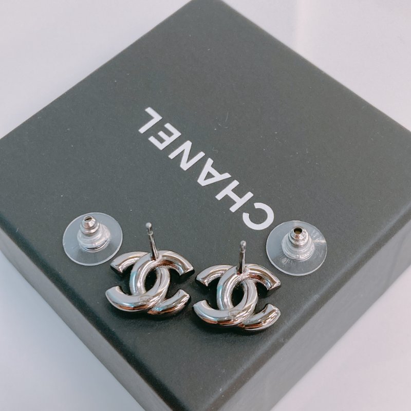 MS0646 Chanel 香奈兒 珍珠 水鑽 銀扣 CC Logo Earrings Crystal and Pearl X PHW-7