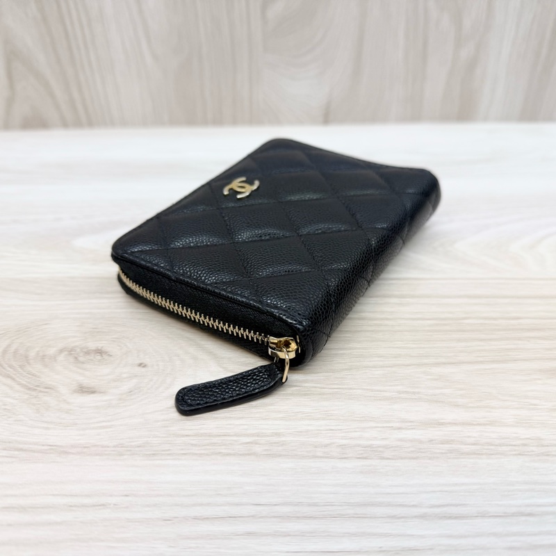 Chanel黑金荔枝牛皮對開短夾AP4652-6