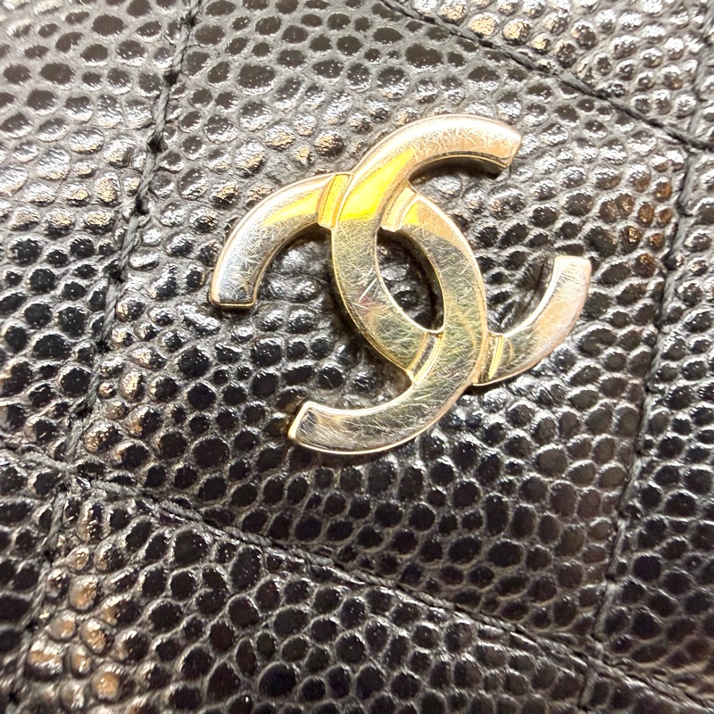 Chanel黑金荔枝牛皮對開短夾AP4652-18