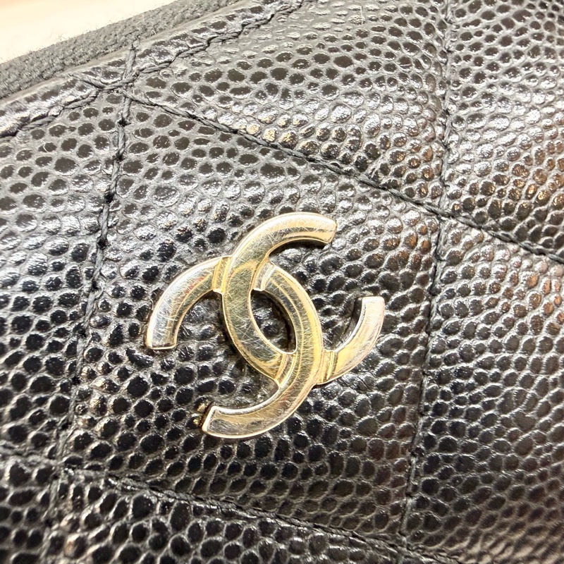 Chanel黑金荔枝牛皮對開短夾AP4652-19