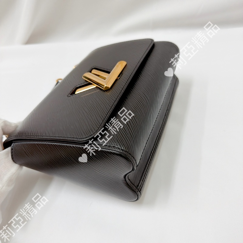 莉亞精品♡ Lv Twist MM黑金 二手美包-8