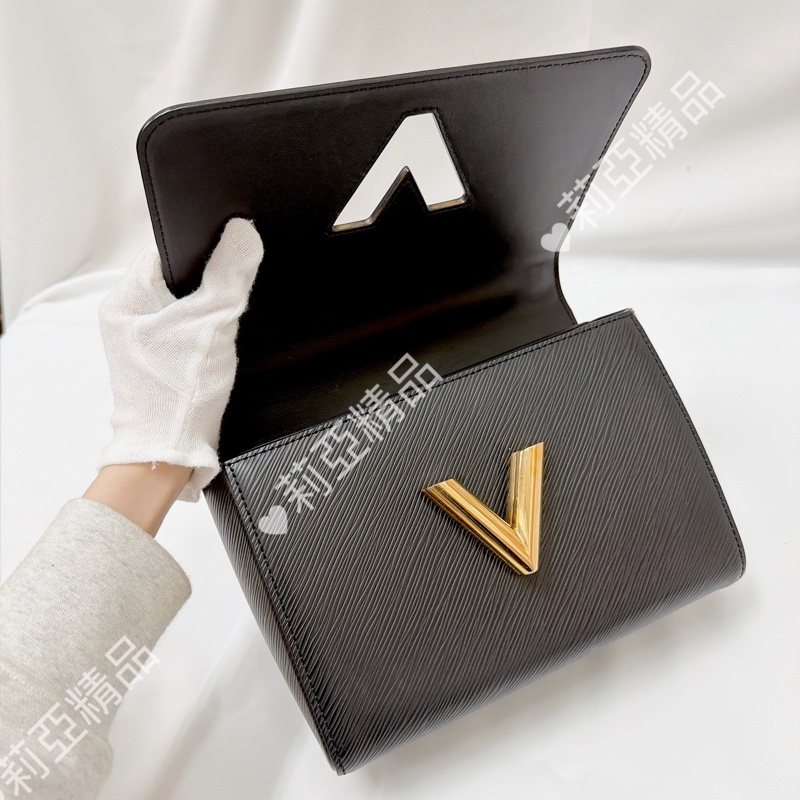 莉亞精品♡ Lv Twist MM黑金 二手美包-12