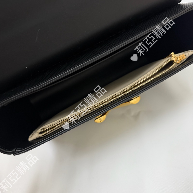 莉亞精品♡ Lv Twist MM黑金 二手美包-14