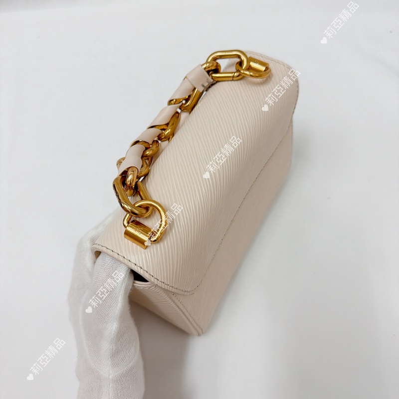莉亞精品♡ Lv Twist Pm白金 二手美包-4